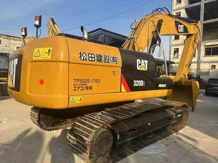 Used Caterpillar 320D Crawler Excavator in High QualityWaiting for Sale - Crawler excavator: picture 4 Used Caterpillar 320D Crawler Excavator in High QualityWaiting for Sale - Crawler excavator: picture 4