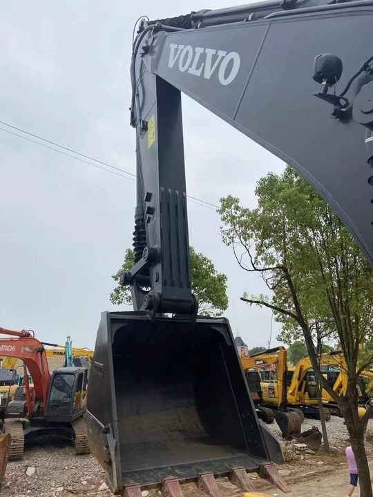 Used VOLVO EC210 Excavators Hydraulic Excavators - Crawler excavator: picture 3 Used VOLVO EC210 Excavators Hydraulic Excavators - Crawler excavator: picture 3