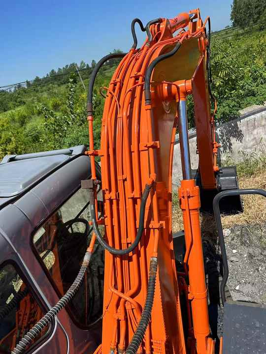 Excavator Used Wheel Excavator Hitachi ZX 130W Made in Japan 13ton Hitachi Zx130w Wheel Excavator Price Used Hitachi Zx130 Excavator SALE: picture 6