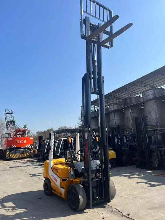 Very Good Condition and Cheap Price 3 Tonne TCM Forklift Run Performance TCM30 Forklift for Sale - Forklift: picture 3 Very Good Condition and Cheap Price 3 Tonne TCM Forklift Run Performance TCM30 Forklift for Sale - Forklift: picture 3