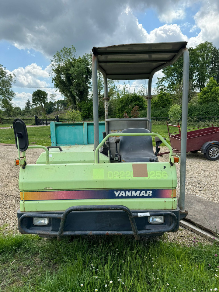 Yanmar C30R-2B - Tracked dumper: picture 3 Yanmar C30R-2B - Tracked dumper: picture 3