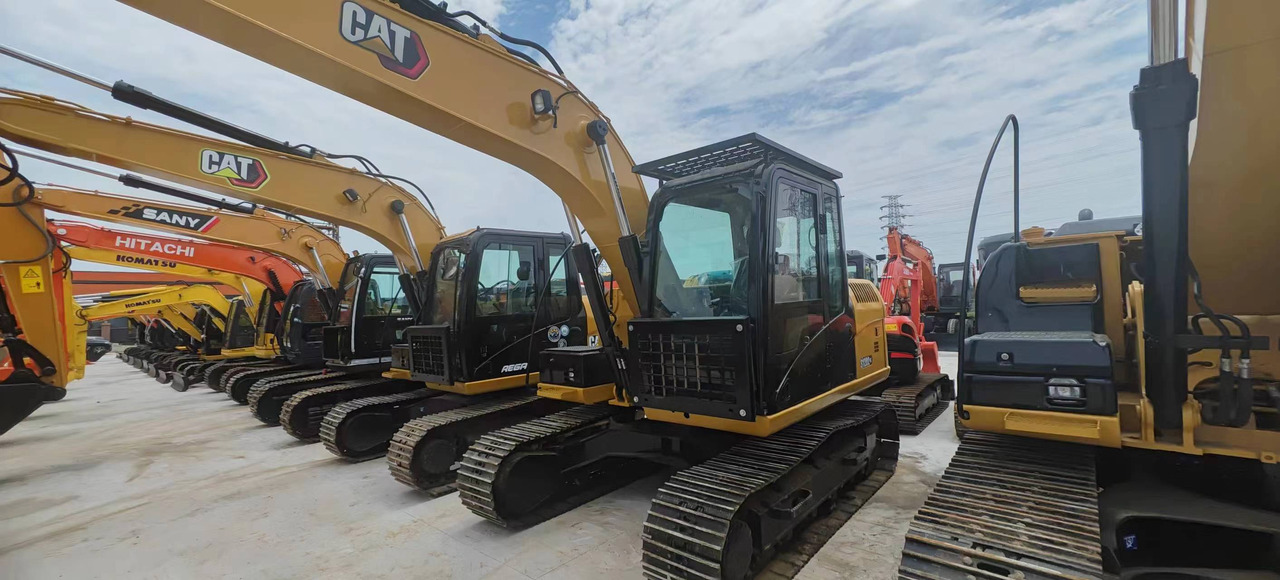 CATERPILLAR 312GC - Mini excavator: picture 1 CATERPILLAR 312GC - Mini excavator: picture 1