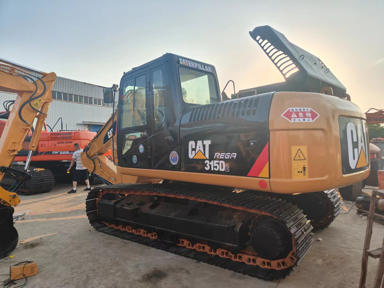 CATERPILLAR 315D - Crawler excavator: picture 1 CATERPILLAR 315D - Crawler excavator: picture 1
