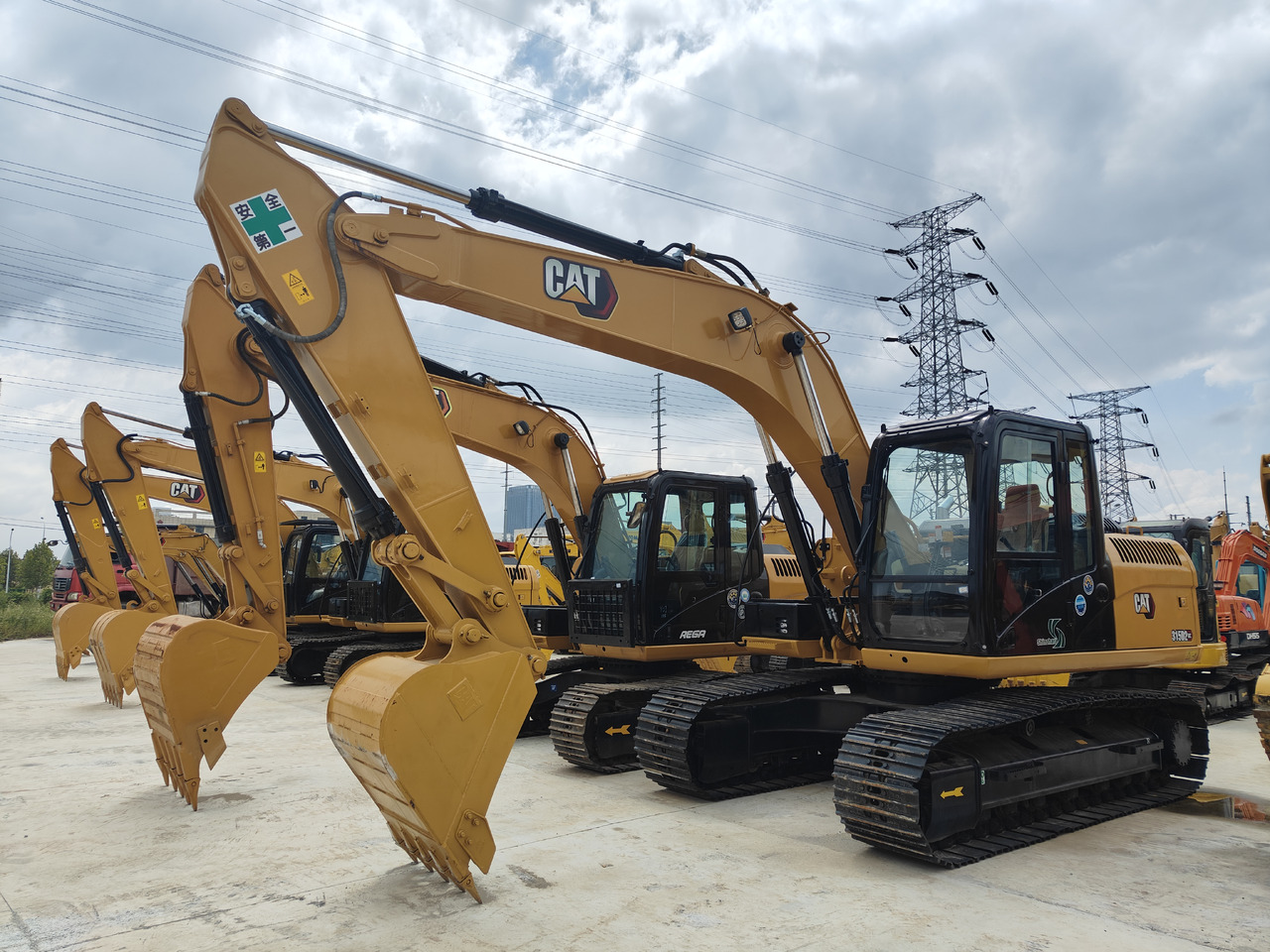 CATERPILLAR 315D2 - Mini excavator: picture 2 CATERPILLAR 315D2 - Mini excavator: picture 2