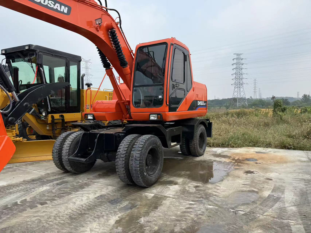 DOOSAN DH150W-7 - Wheel excavator: picture 3 DOOSAN DH150W-7 - Wheel excavator: picture 3