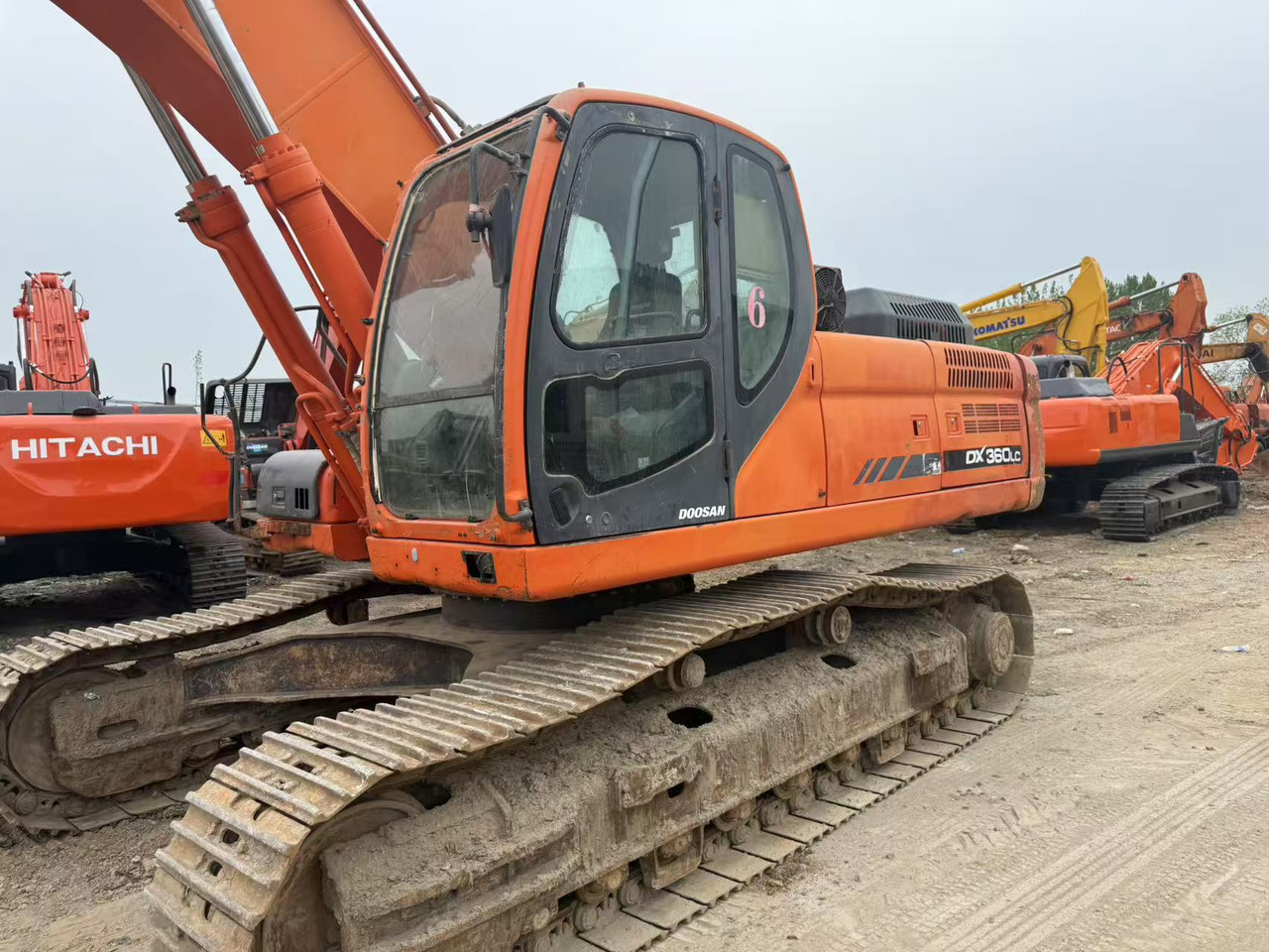 DOOSAN DX360LC - Crawler excavator: picture 4 DOOSAN DX360LC - Crawler excavator: picture 4