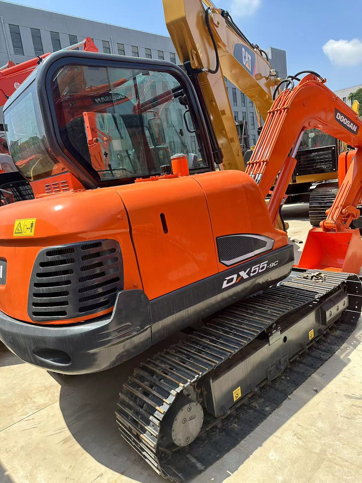 DOOSAN DX55-9C - Crawler excavator: picture 2 DOOSAN DX55-9C - Crawler excavator: picture 2