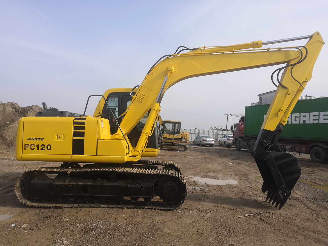KOMATSU PC120-6 - Crawler excavator: picture 2 KOMATSU PC120-6 - Crawler excavator: picture 2