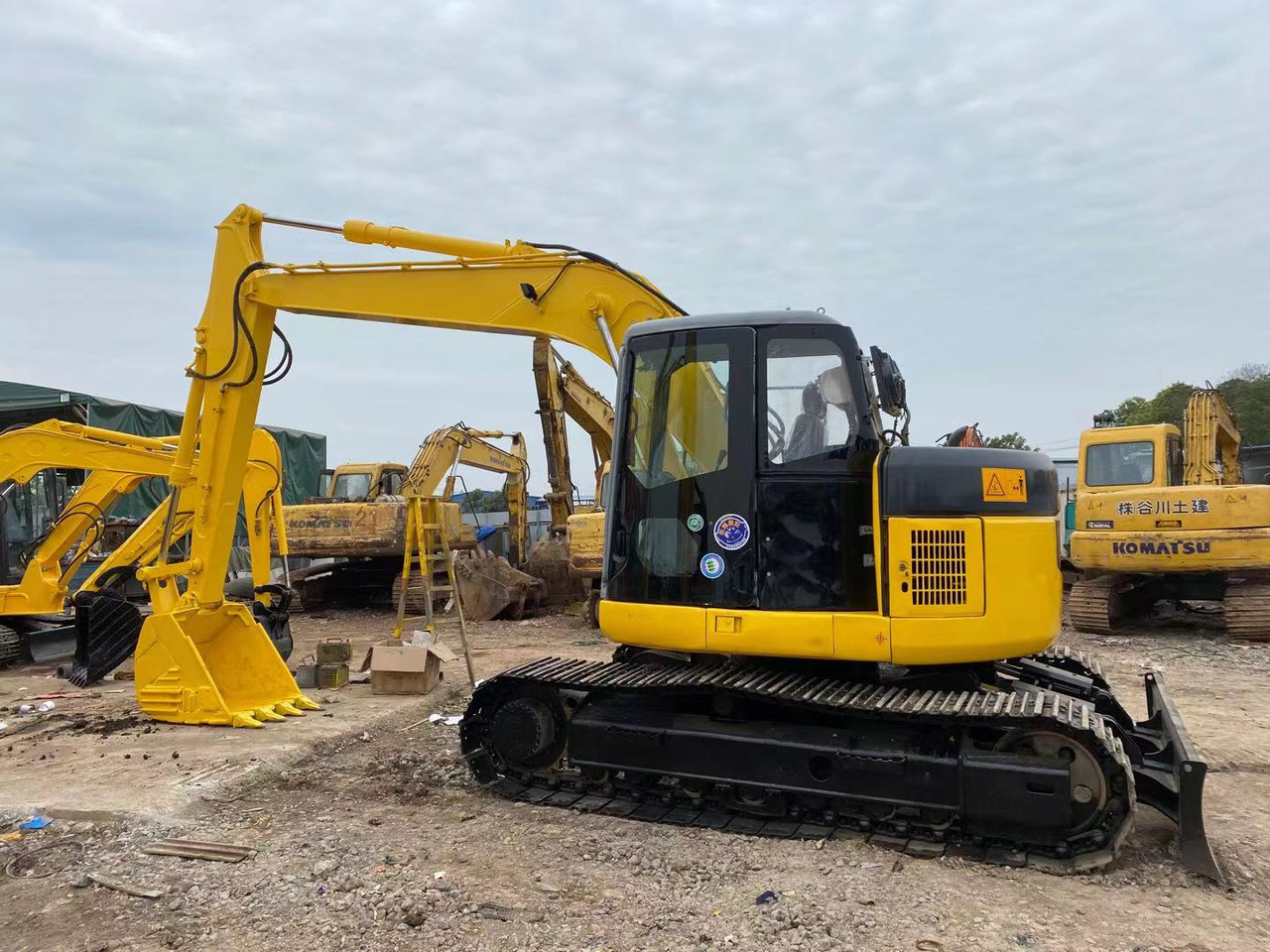 KOMATSU PC128US - Crawler excavator: picture 4 KOMATSU PC128US - Crawler excavator: picture 4