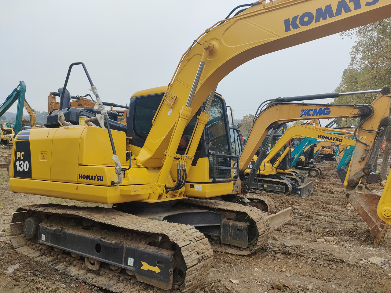 KOMATSU PC130-7 - Wheel excavator: picture 2 KOMATSU PC130-7 - Wheel excavator: picture 2