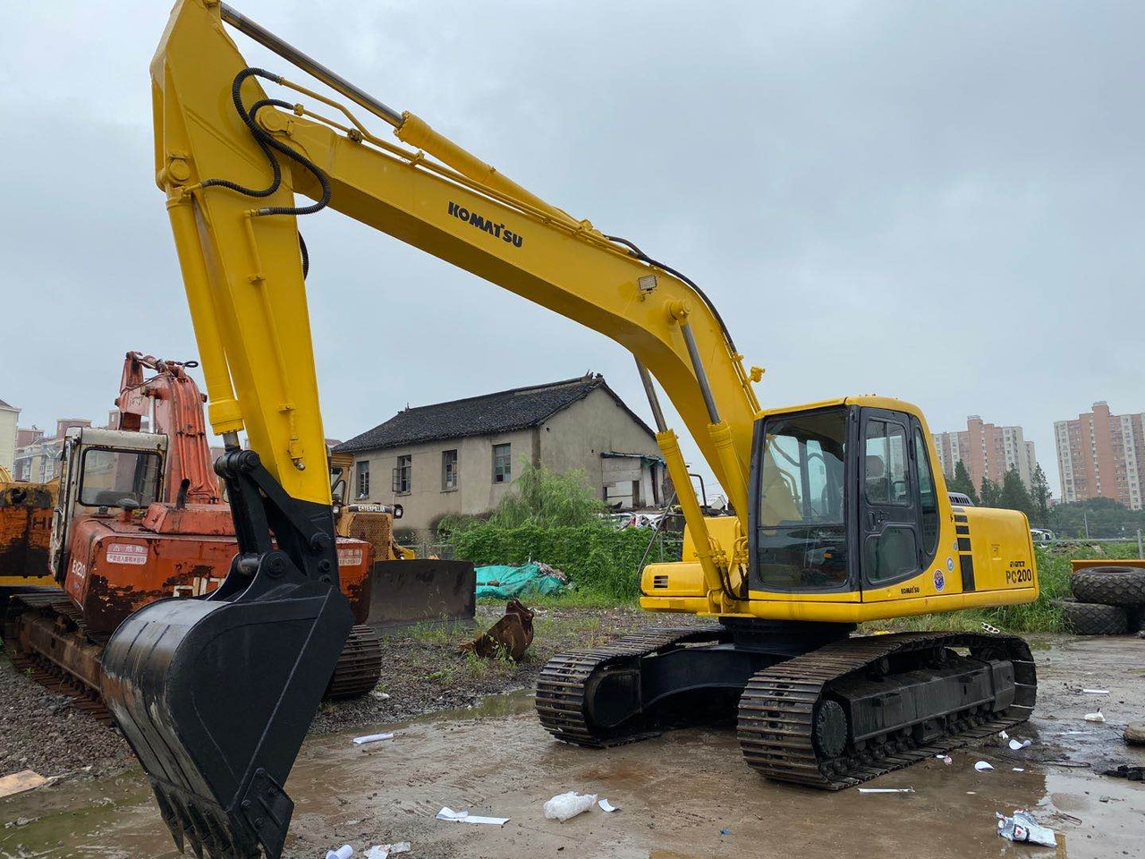 KOMATSU PC200-6 - Crawler excavator: picture 3 KOMATSU PC200-6 - Crawler excavator: picture 3