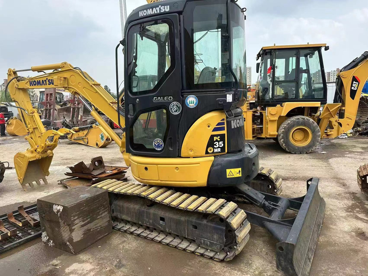 KOMATSU PC35 - Crawler excavator: picture 1 KOMATSU PC35 - Crawler excavator: picture 1