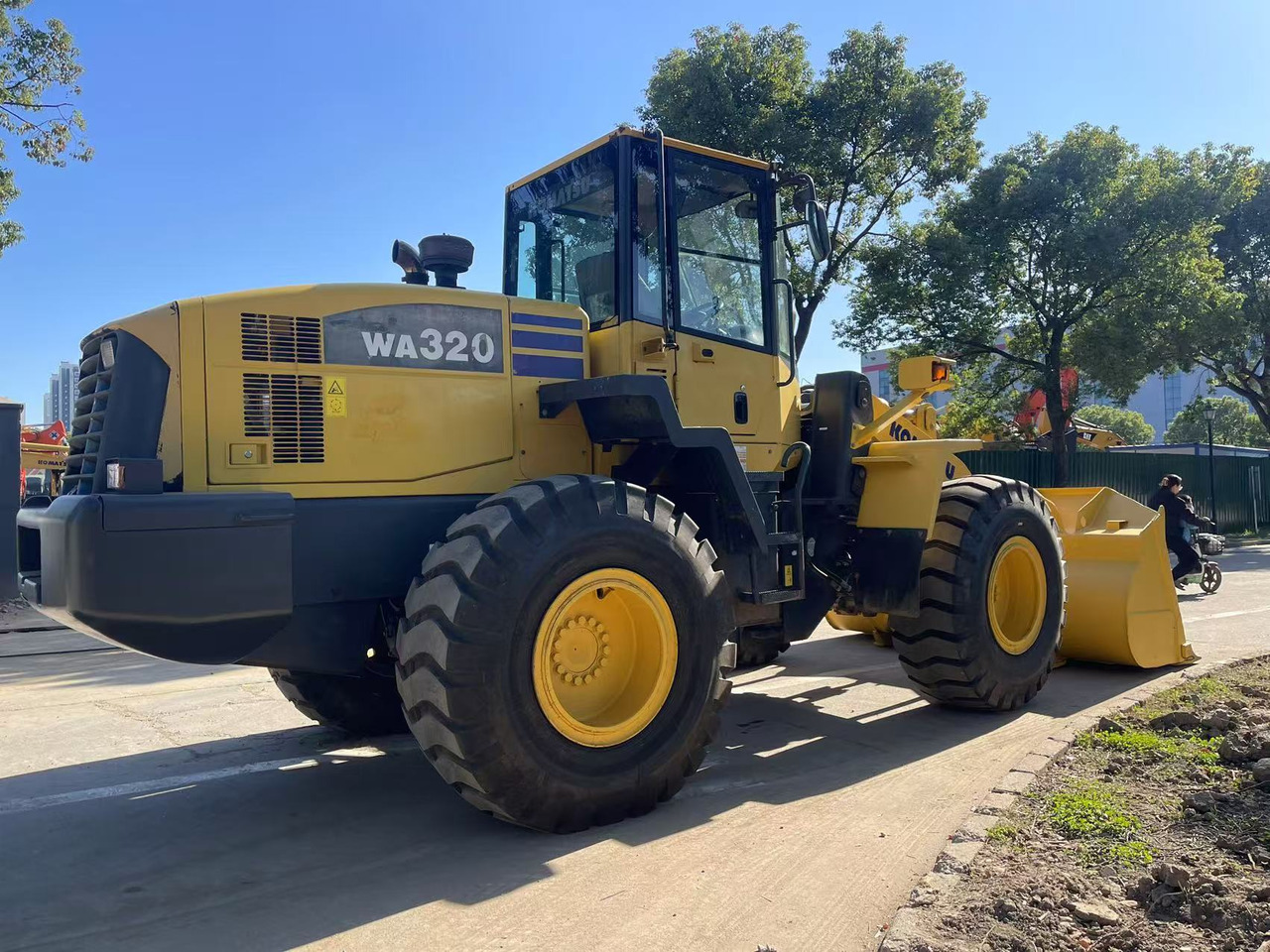 KOMATSU WA320-5 - Wheel loader: picture 4 KOMATSU WA320-5 - Wheel loader: picture 4