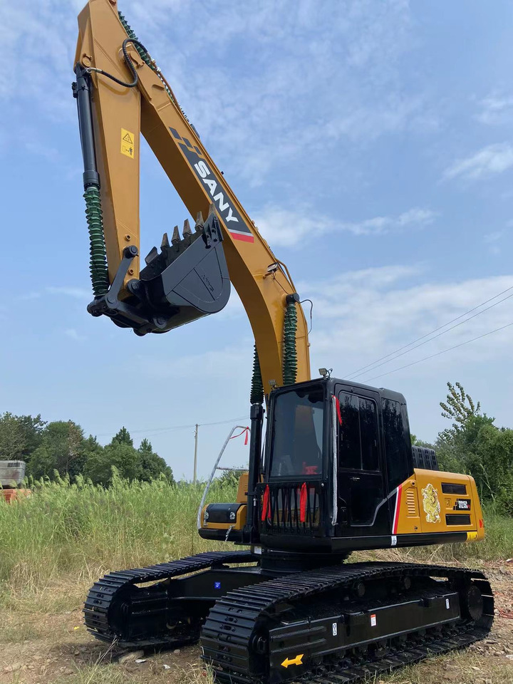 SANY SY215C - Crawler excavator: picture 2 SANY SY215C - Crawler excavator: picture 2