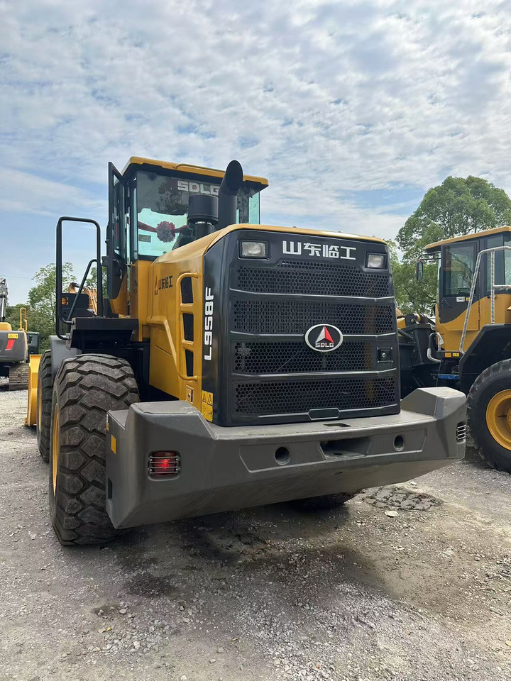 SDLG LG958F - Wheel loader: picture 4 SDLG LG958F - Wheel loader: picture 4