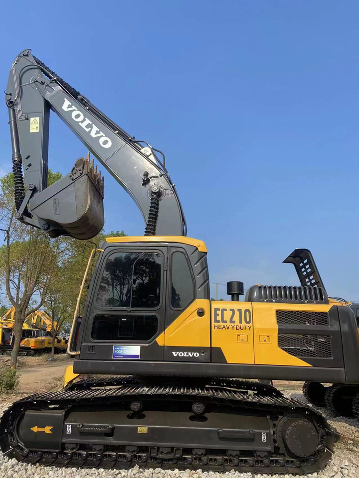 VOLVO EC210 - Crawler excavator: picture 1 VOLVO EC210 - Crawler excavator: picture 1