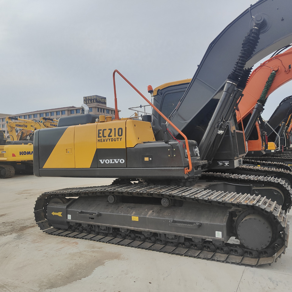 VOLVO EC210 - Crawler excavator: picture 1 VOLVO EC210 - Crawler excavator: picture 1