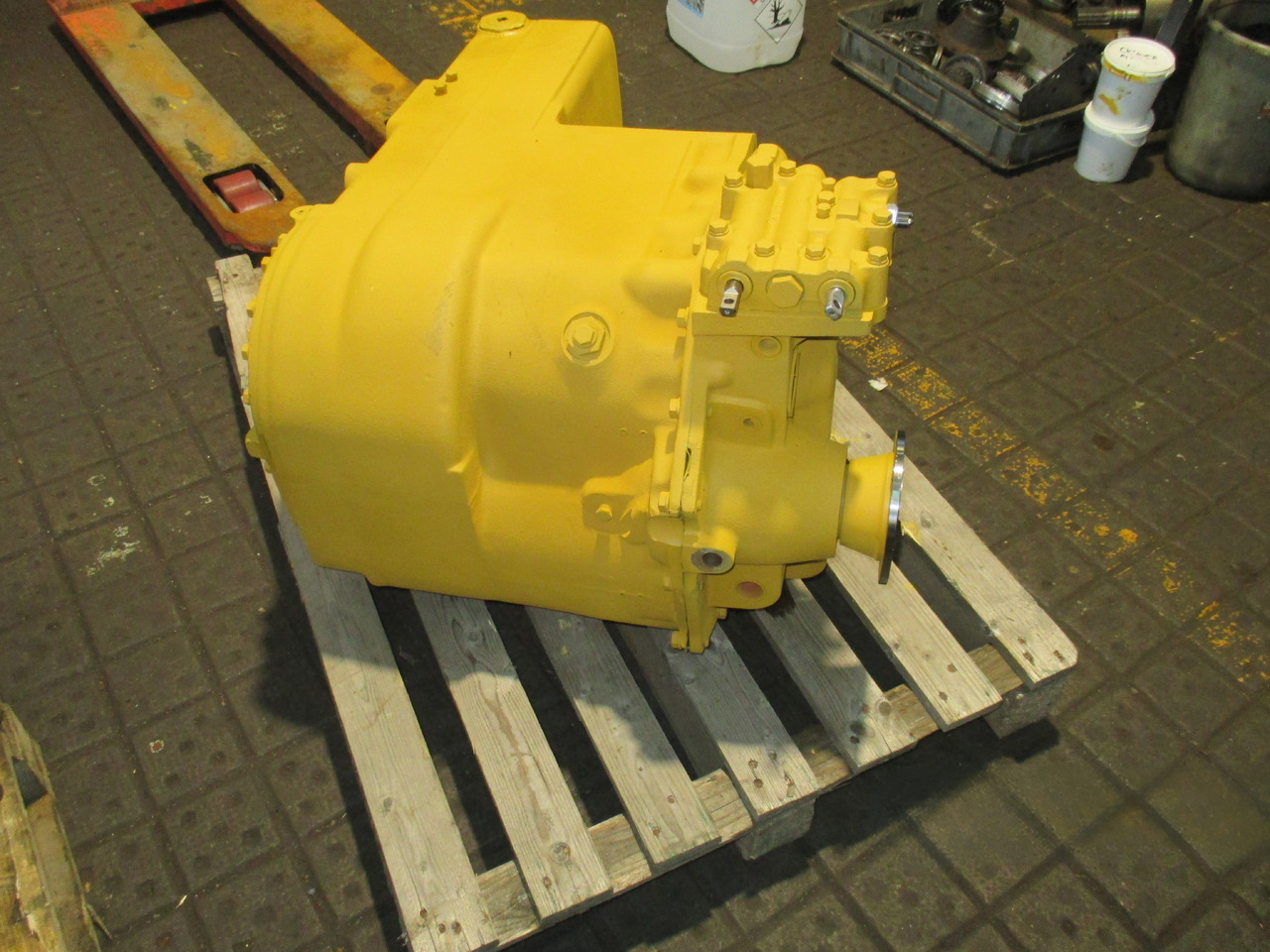 Clark Hurth R32000 - Gearbox: picture 3 Clark Hurth R32000 - Gearbox: picture 3