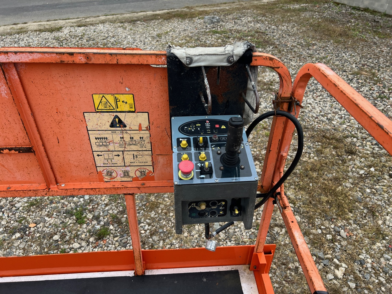 JLG 3394RT - Scissor lift: picture 3 JLG 3394RT - Scissor lift: picture 3