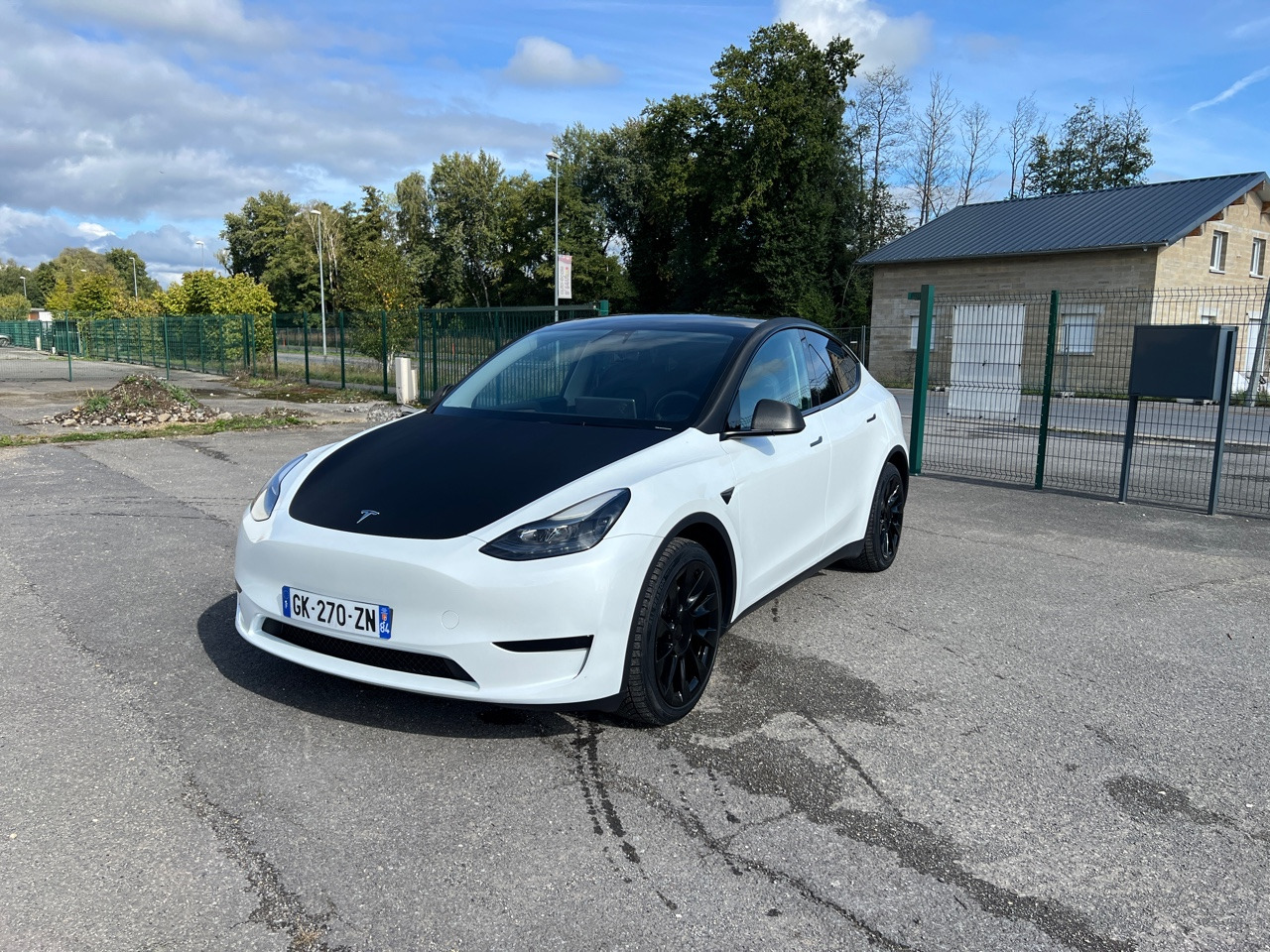 TESLA Model Y – Autopilot – Covering Carbon – Jante 20” - SUV: picture 1 TESLA Model Y – Autopilot – Covering Carbon – Jante 20” - SUV: picture 1