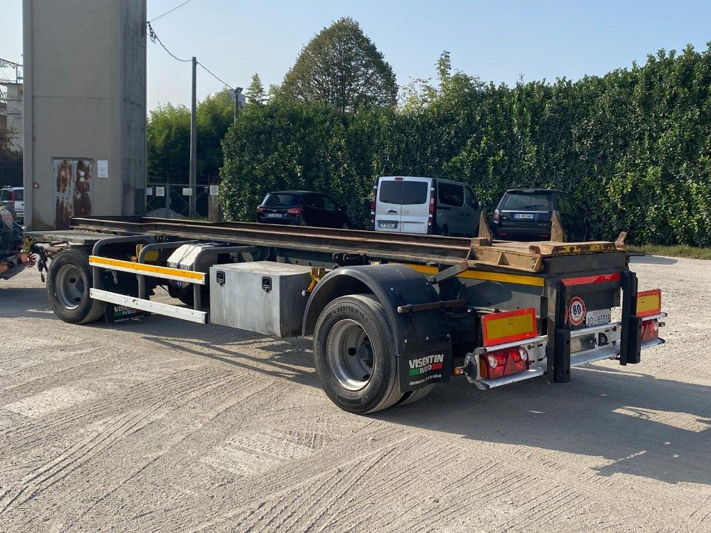 CARDI RIMORCHIO CARDI SCARRABILE PNEUMATICO - Roll-off/ Skip trailer: picture 2 CARDI RIMORCHIO CARDI SCARRABILE PNEUMATICO - Roll-off/ Skip trailer: picture 2