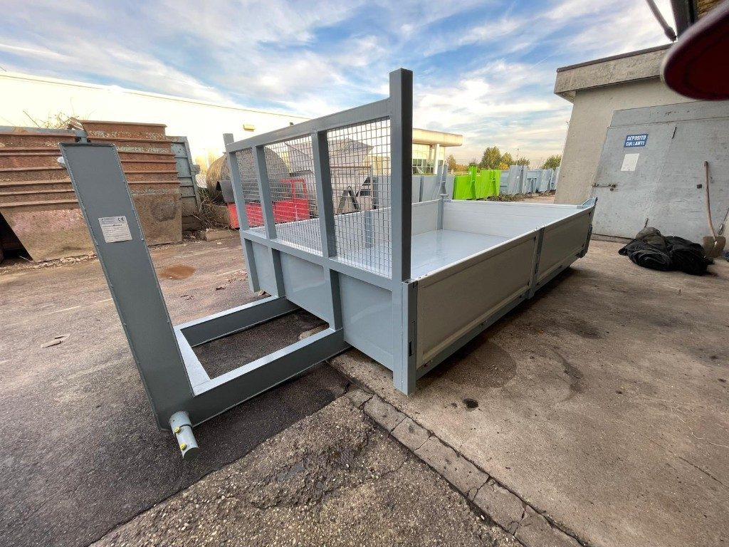 CONTAINER SCARRABILE NUOVO A PIANALE CON SPONDE - Roll-off container: picture 2 CONTAINER SCARRABILE NUOVO A PIANALE CON SPONDE - Roll-off container: picture 2