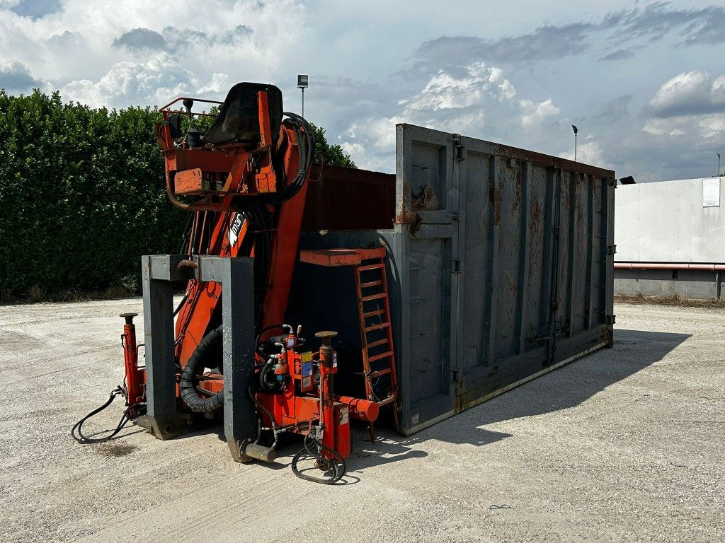 CONTAINER SCARRABILE USATO A CIELO APERTO CON GRU - Roll-off container: picture 1 CONTAINER SCARRABILE USATO A CIELO APERTO CON GRU - Roll-off container: picture 1