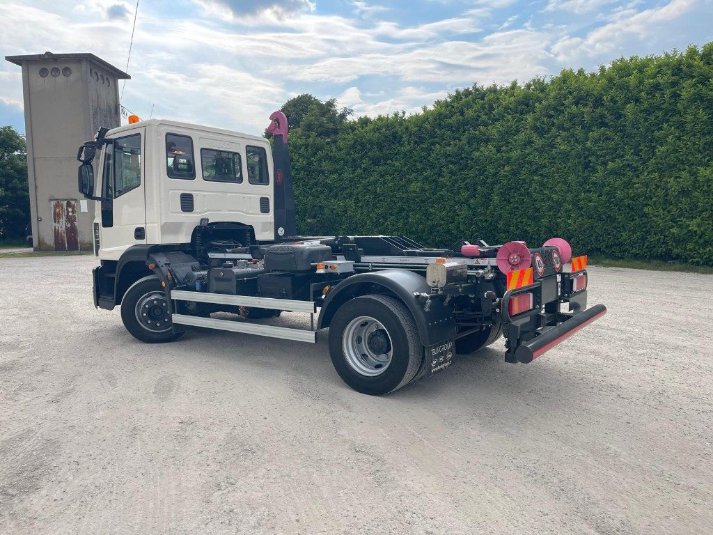 IVECO EUROCARGO 120E22 SCARRABILE - Hook lift truck: picture 3 IVECO EUROCARGO 120E22 SCARRABILE - Hook lift truck: picture 3