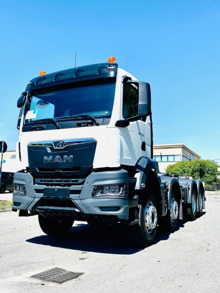 MAN TGS 41.510 SCARRABILE - Hook lift truck: picture 1 MAN TGS 41.510 SCARRABILE - Hook lift truck: picture 1
