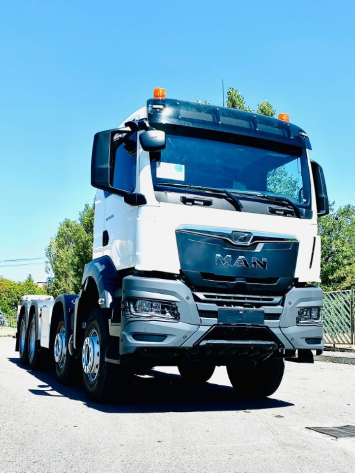 MAN TGS 41.510 SCARRABILE - Hook lift truck: picture 2 MAN TGS 41.510 SCARRABILE - Hook lift truck: picture 2