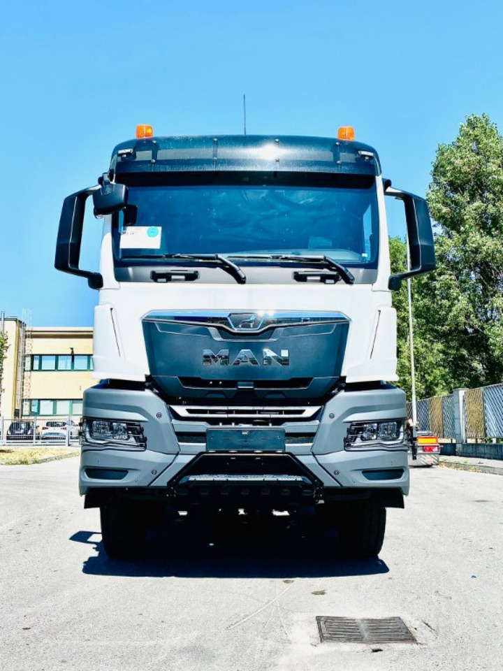 MAN TGS 41.510 SCARRABILE - Hook lift truck: picture 3 MAN TGS 41.510 SCARRABILE - Hook lift truck: picture 3
