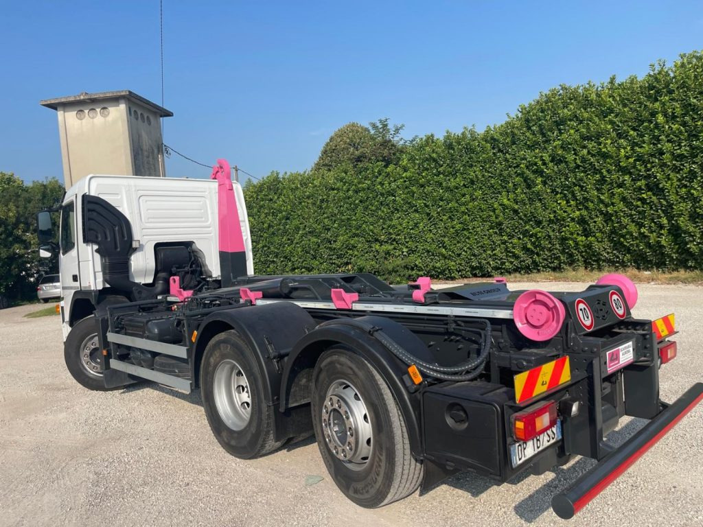 VOLVO FM9 SCARRABILE - Hook lift truck: picture 5 VOLVO FM9 SCARRABILE - Hook lift truck: picture 5