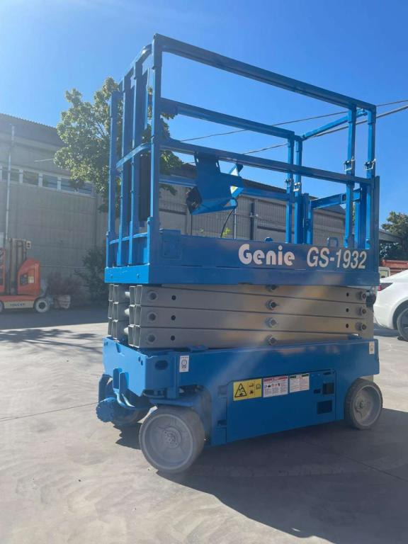 Scissor lift Genie GS-1932: picture 10 Scissor lift Genie GS-1932: picture 10