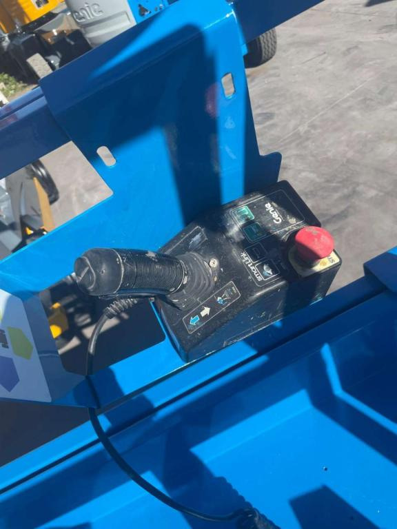 Scissor lift Genie GS-1932: picture 11 Scissor lift Genie GS-1932: picture 11