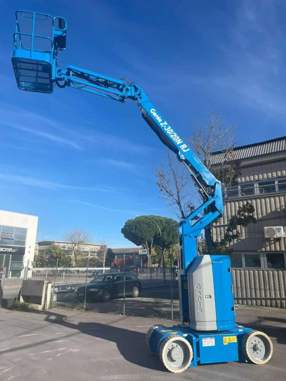 Genie Z30/20N RJ - Articulated boom lift: picture 4 Genie Z30/20N RJ - Articulated boom lift: picture 4