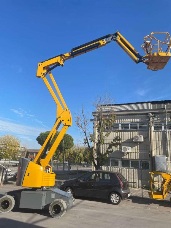Haulotte HA15IP - Articulated boom lift: picture 1 Haulotte HA15IP - Articulated boom lift: picture 1