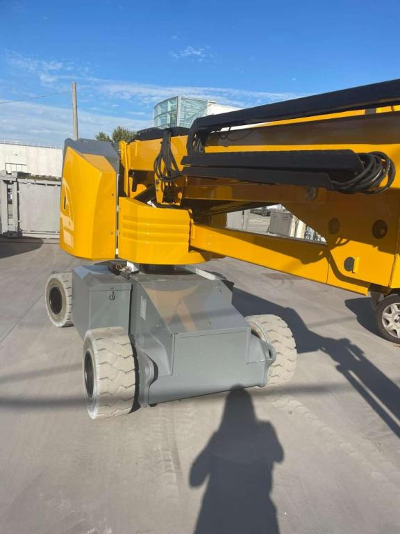 Haulotte HA15IP - Articulated boom lift: picture 5 Haulotte HA15IP - Articulated boom lift: picture 5