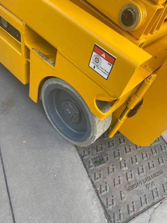 Haulotte OPTIMUM 8 - Scissor lift: picture 5 Haulotte OPTIMUM 8 - Scissor lift: picture 5