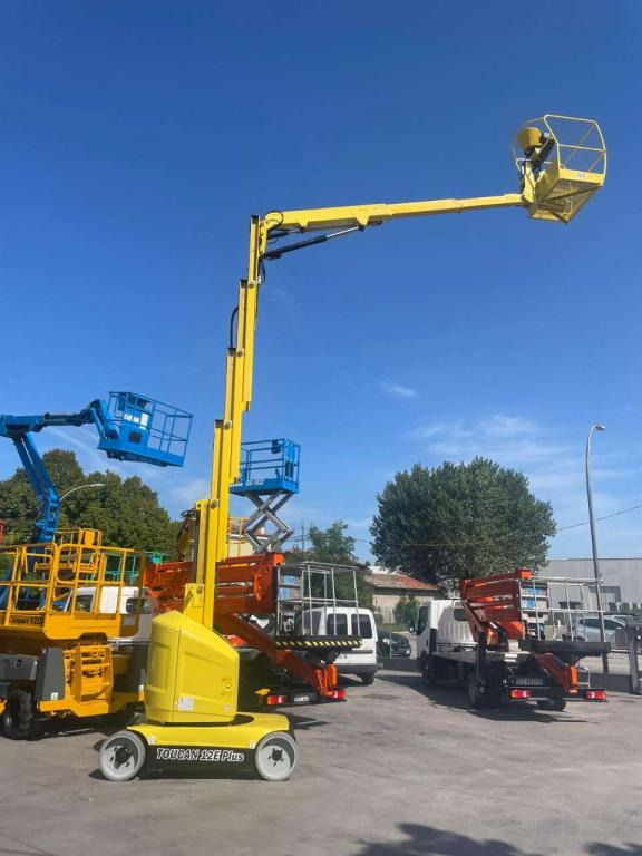 JLG TOUCAN 12E PLUS - Vertical mast lift: picture 1 JLG TOUCAN 12E PLUS - Vertical mast lift: picture 1