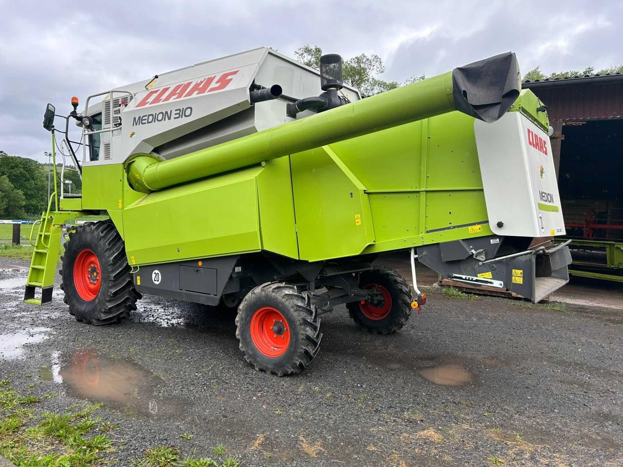 CLAAS Medion 310 - Combine harvester: picture 2 CLAAS Medion 310 - Combine harvester: picture 2
