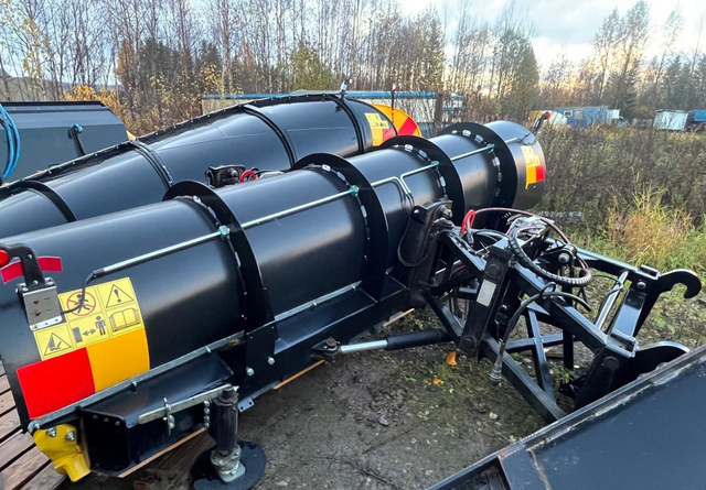 Arctic MachineAM4000HPD - Snow plough: picture 1 Arctic MachineAM4000HPD - Snow plough: picture 1