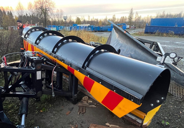 Arctic MachineAM4000HPD - Snow plough: picture 3 Arctic MachineAM4000HPD - Snow plough: picture 3