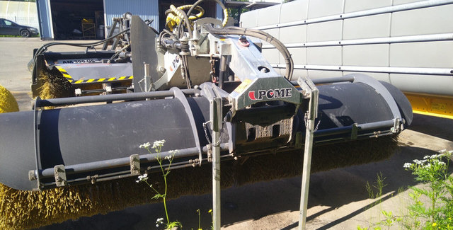 Pome AH320 - Broom for Municipal/ Special vehicle: picture 1 Pome AH320 - Broom for Municipal/ Special vehicle: picture 1