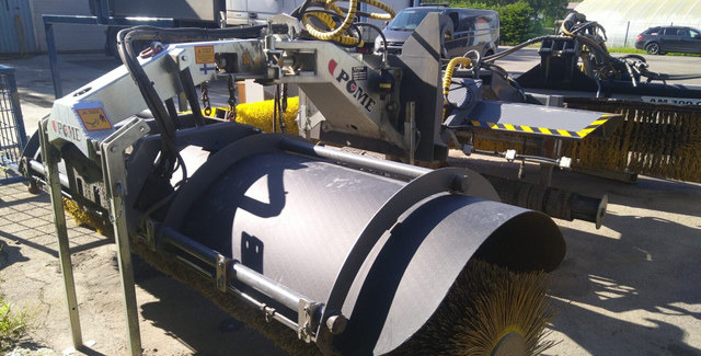Pome AH320 - Broom for Municipal/ Special vehicle: picture 2 Pome AH320 - Broom for Municipal/ Special vehicle: picture 2