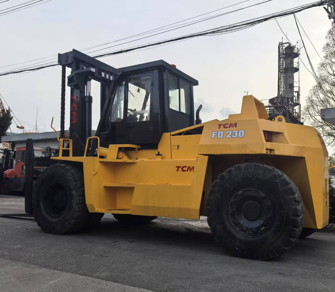 TCM FD230 23ton 25 ton FD250 FD200 FD160 15 ton 16 ton diesel forklift - Diesel forklift: picture 4 TCM FD230 23ton 25 ton FD250 FD200 FD160 15 ton 16 ton diesel forklift - Diesel forklift: picture 4
