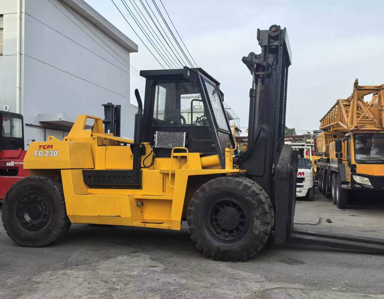 TCM FD230 23ton 25 ton FD250 FD200 FD160 15 ton 16 ton diesel forklift - Diesel forklift: picture 3 TCM FD230 23ton 25 ton FD250 FD200 FD160 15 ton 16 ton diesel forklift - Diesel forklift: picture 3