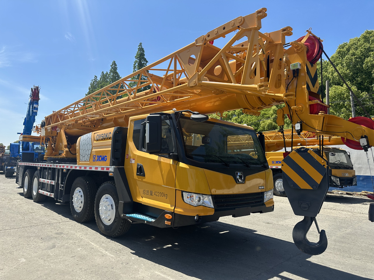 XCMG qy50kc qy50k xct55 qy55kc qy25k5c 50ton 55 ton 70 ton 85 ton 90 ton 100 ton 110 ton 130 ton truck crane - Mobile crane: picture 2 XCMG qy50kc qy50k xct55 qy55kc qy25k5c 50ton 55 ton 70 ton 85 ton 90 ton 100 ton 110 ton 130 ton truck crane - Mobile crane: picture 2