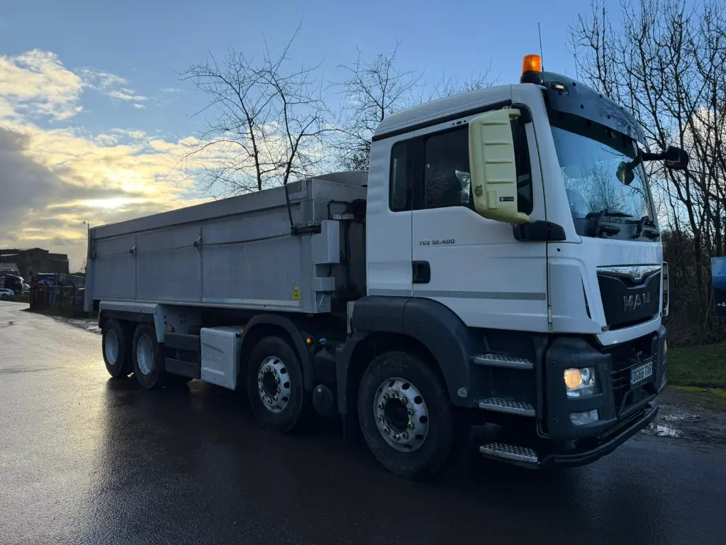 MAN TGS 32.400 Tipper 8x4 - RHD - Tipper: picture 3 MAN TGS 32.400 Tipper 8x4 - RHD - Tipper: picture 3