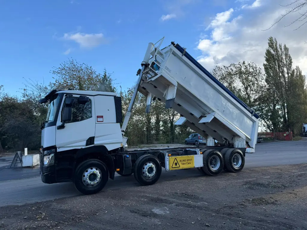 Leasing of  Renault Tipper C 380 (BJO) Renault Tipper C 380 (BJO): picture 12