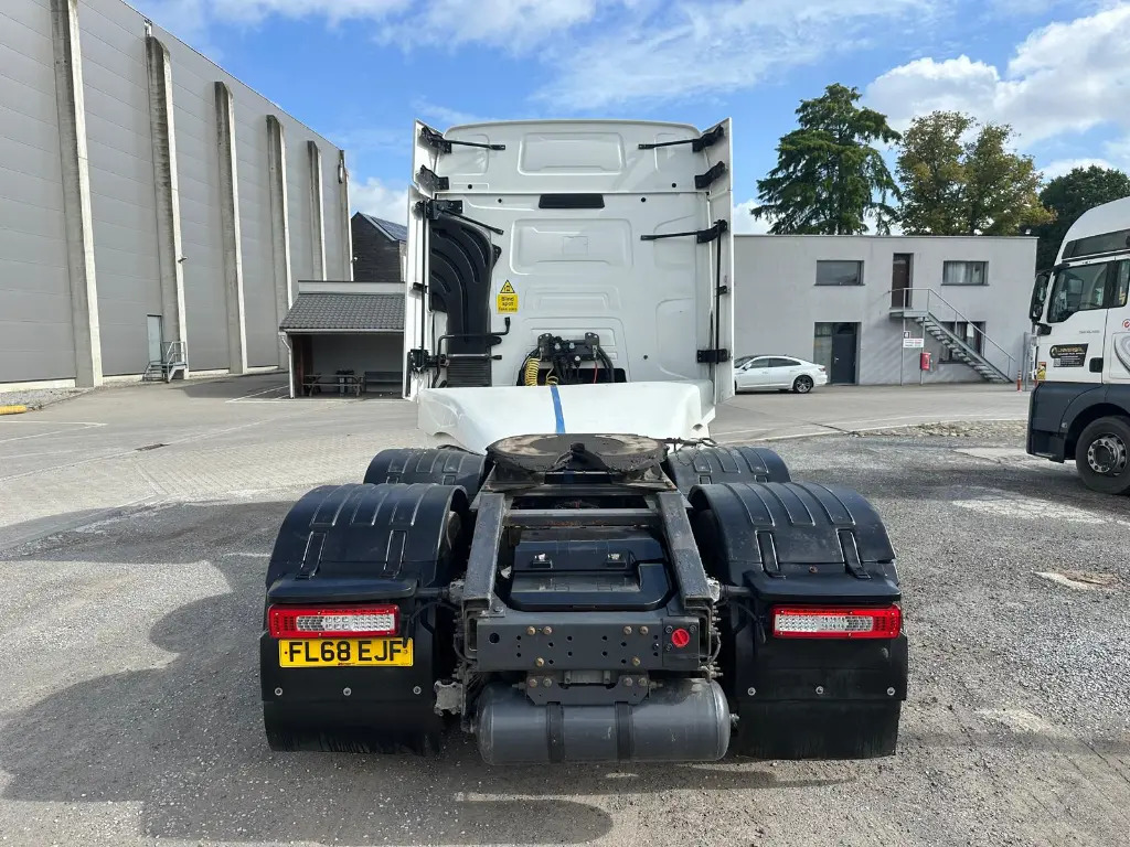 Renault T 460 (EJF) - Tractor unit: picture 5 Renault T 460 (EJF) - Tractor unit: picture 5